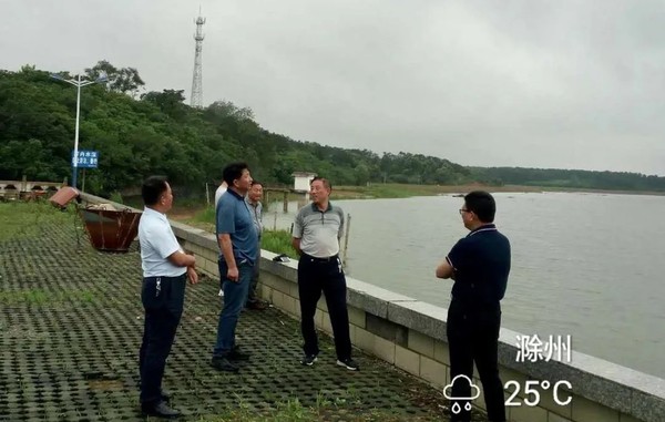 陈国祥深入桑涧镇察看雨情汛情并指导防汛工作