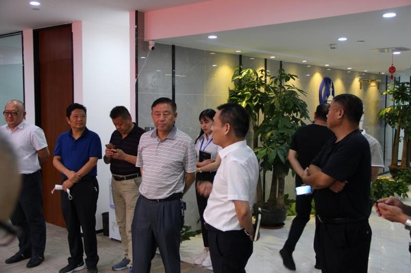 县人大常委会主任陈国祥参加滁州市人大在深圳举办的培训班