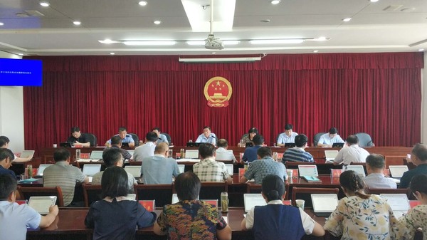 县第十六届人大常委会履职点评专题会议召开