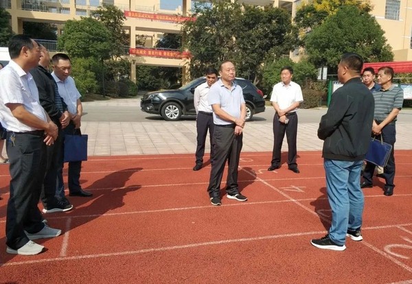 来安县人大常委会来我县考察教学管理工作