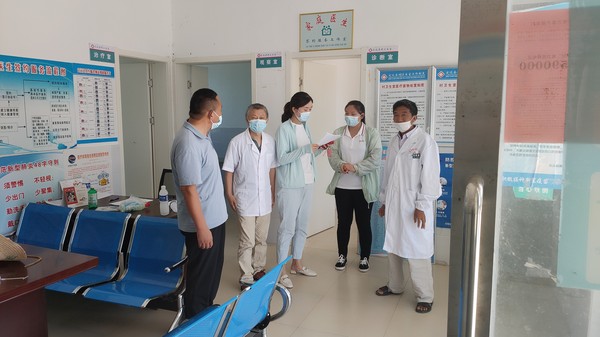 蒋集镇：筑牢防疫堡垒 人大代表在行动附图1.jpg