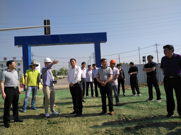 县人大开展园区建设管理情况调研